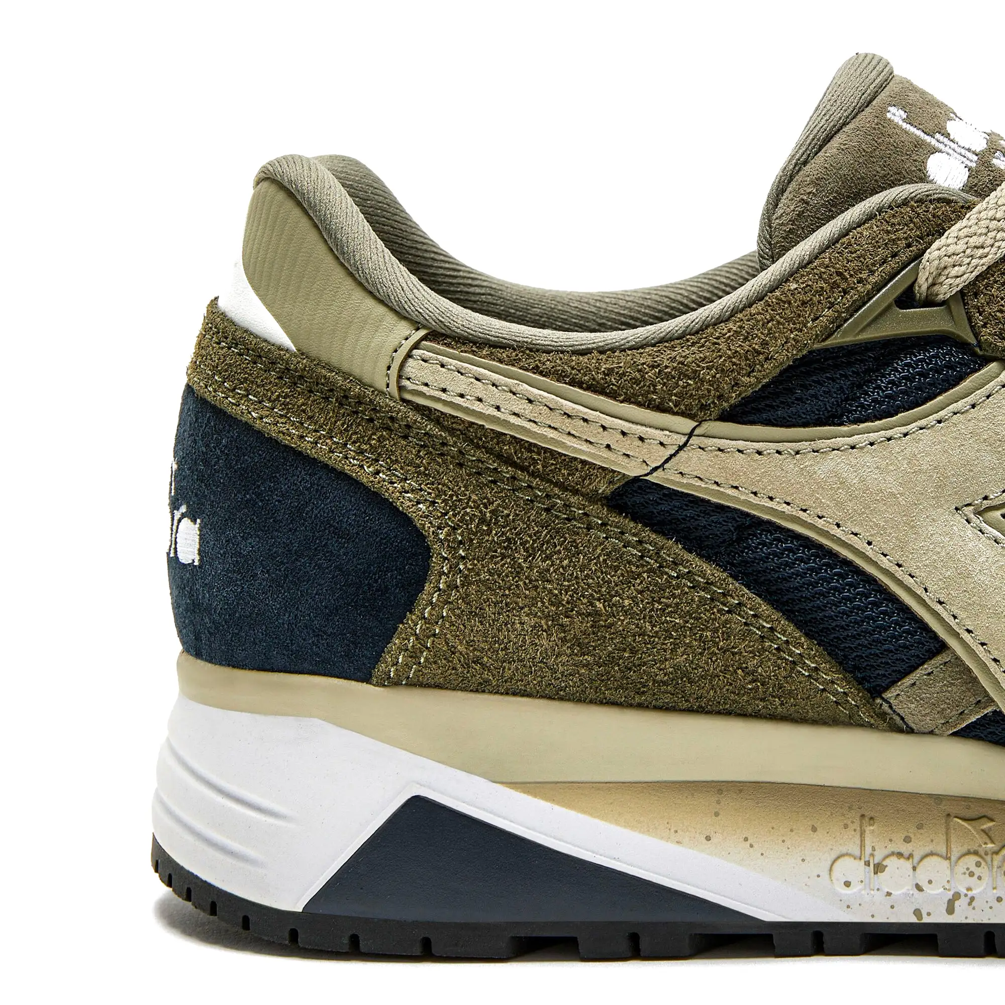 Diadora N9002 'Winter Pack' Trainers - Beach / Warm Olive