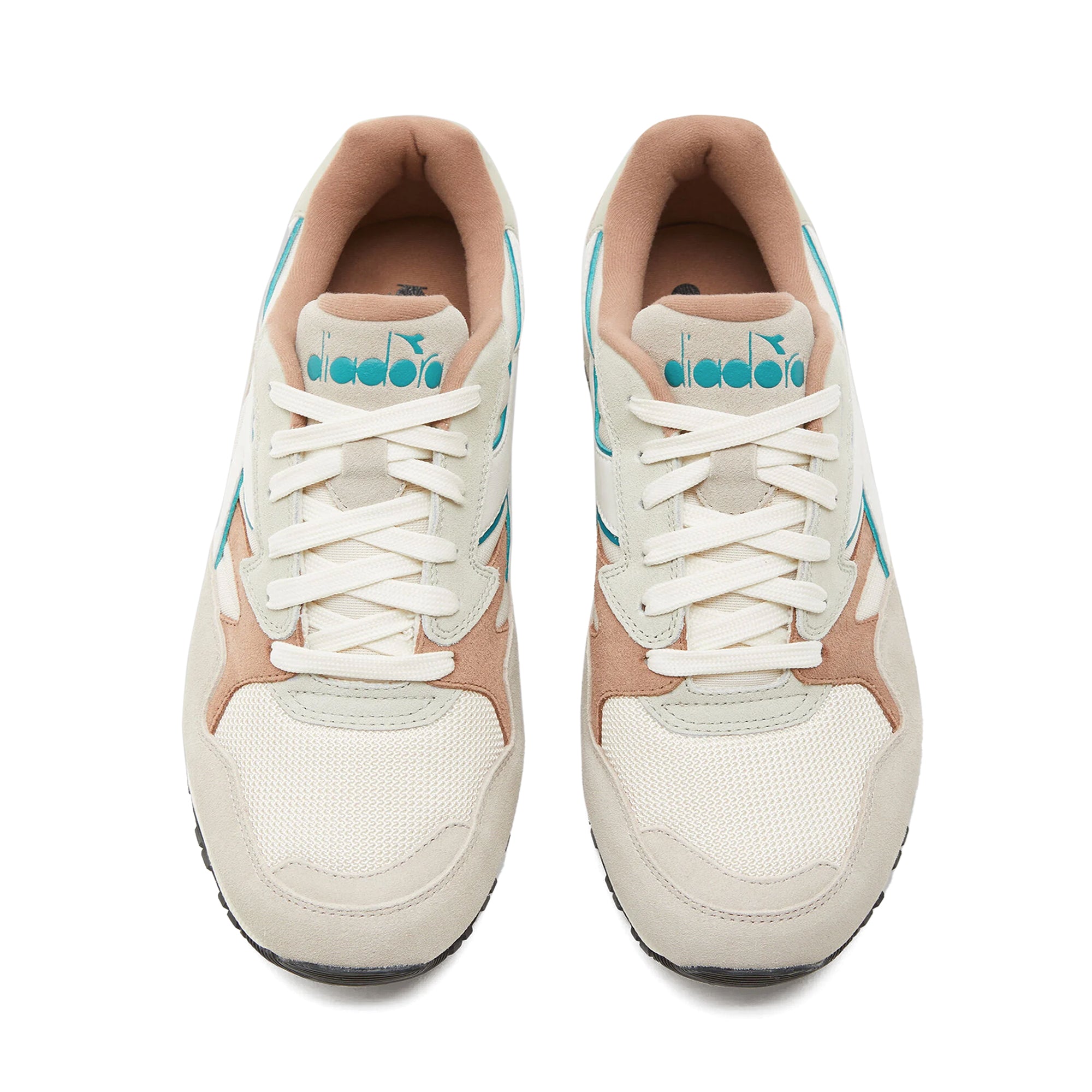 Diadora N902 Trainers - Parchment / Feather Grey / Alfalfa