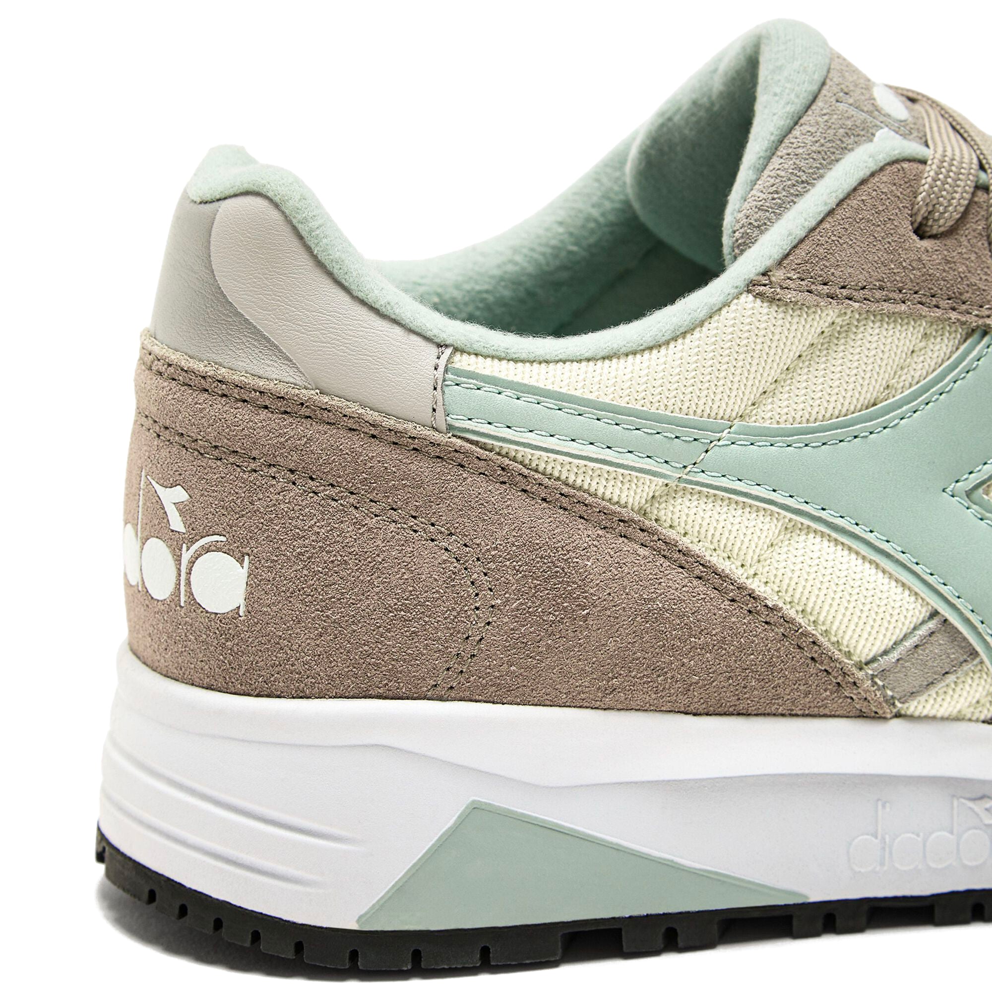 Diadora N902 Trainers - String Grey / White Pristine