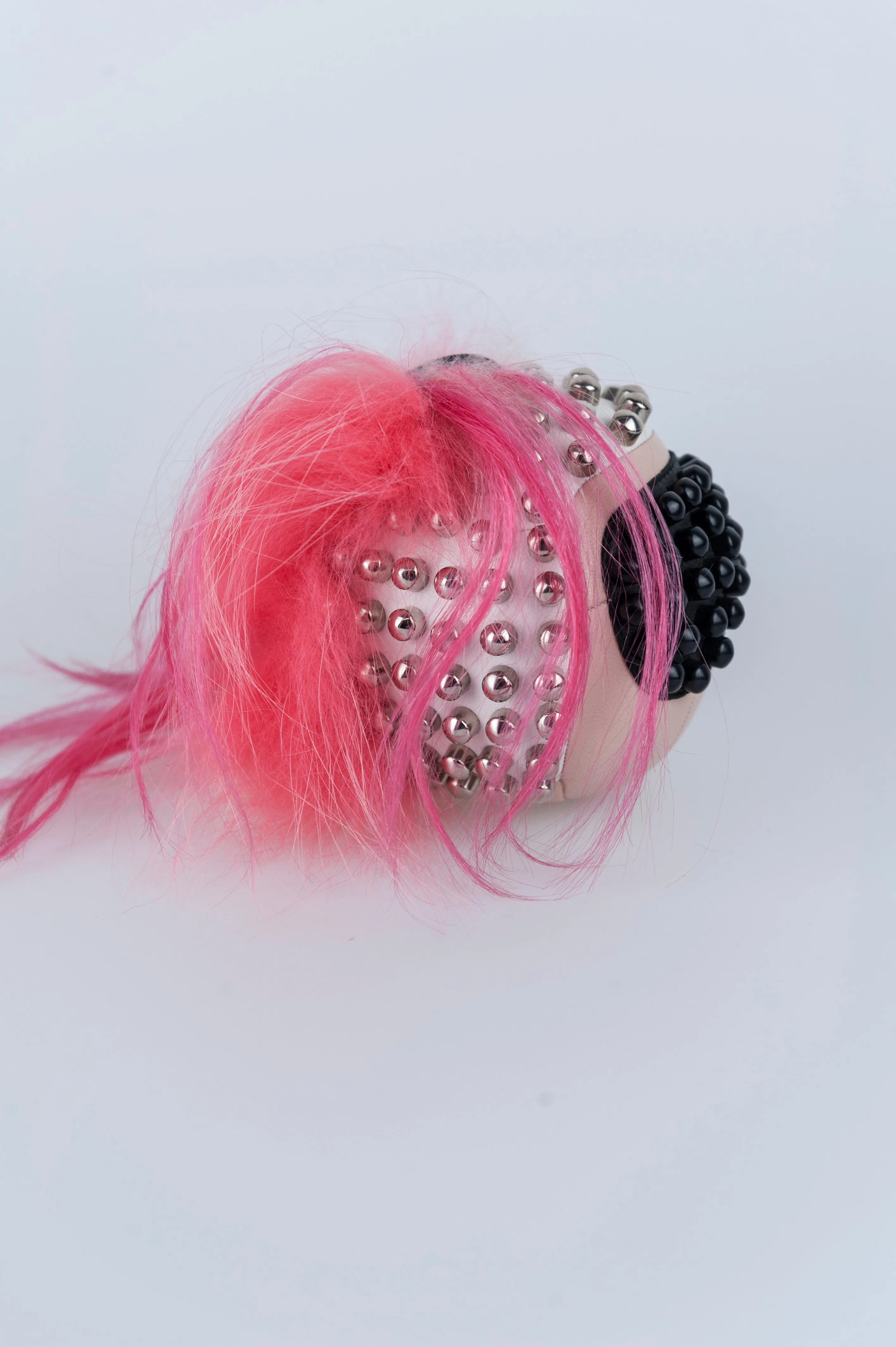 Fendi Portachiavi Karlito Punk con capelli cresta rosa shocking