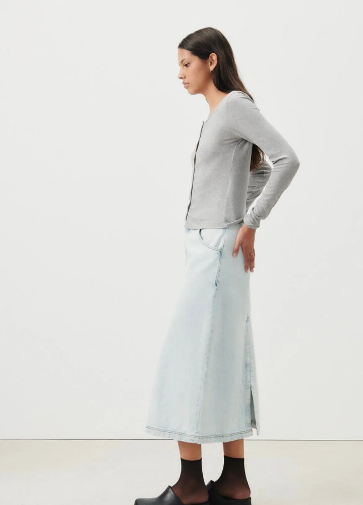 Sacs of Ashbourne   American Vintage Joybird Denim Skirt Winter Bleached