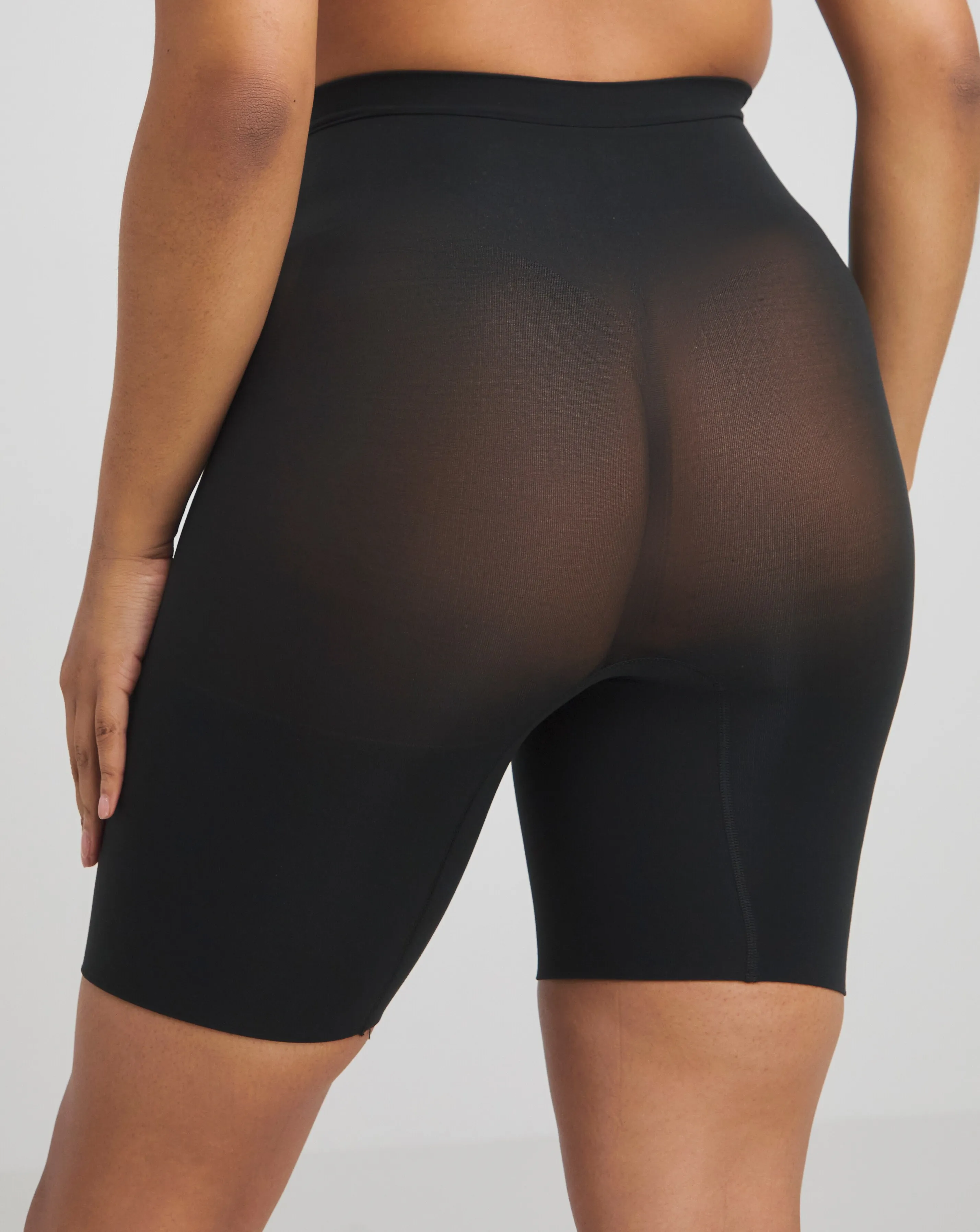 Spanx Everyday Seamless Medium Control Mid Thigh Short | Simply Be